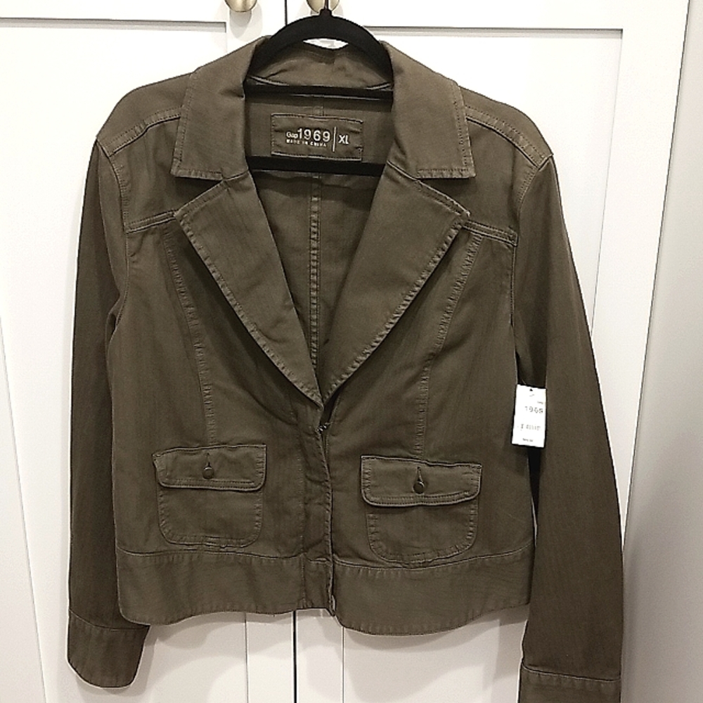 Gap 1969 military-style jacket, NWT